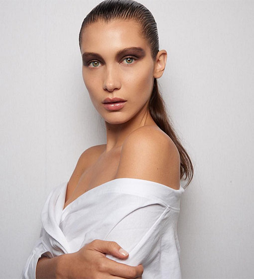 bella-hadid-dior